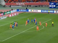 爱游戏官网-上海绿地申花客场不敌山东鲁能，球员表现引发球迷热议的简单介绍