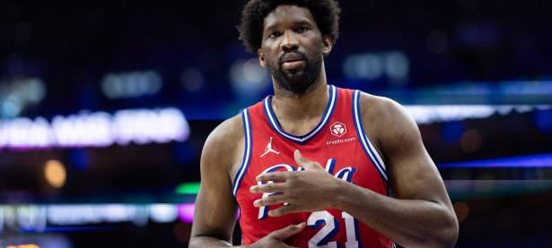 爱游戏在线登录-篮球赛场上的明星球员展现最强实力