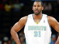 爱游戏-新西兰队主力中锋受伤退役，球队重整旗鼓的简单介绍