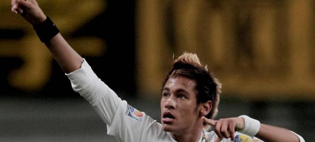 爱游戏官网入口-巴西传奇球员回归赛场，引发热议