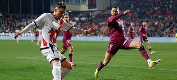 爱游戏登录入口-关于维拉利尔主场完胜巴列卡诺，取得联赛开门红的信息