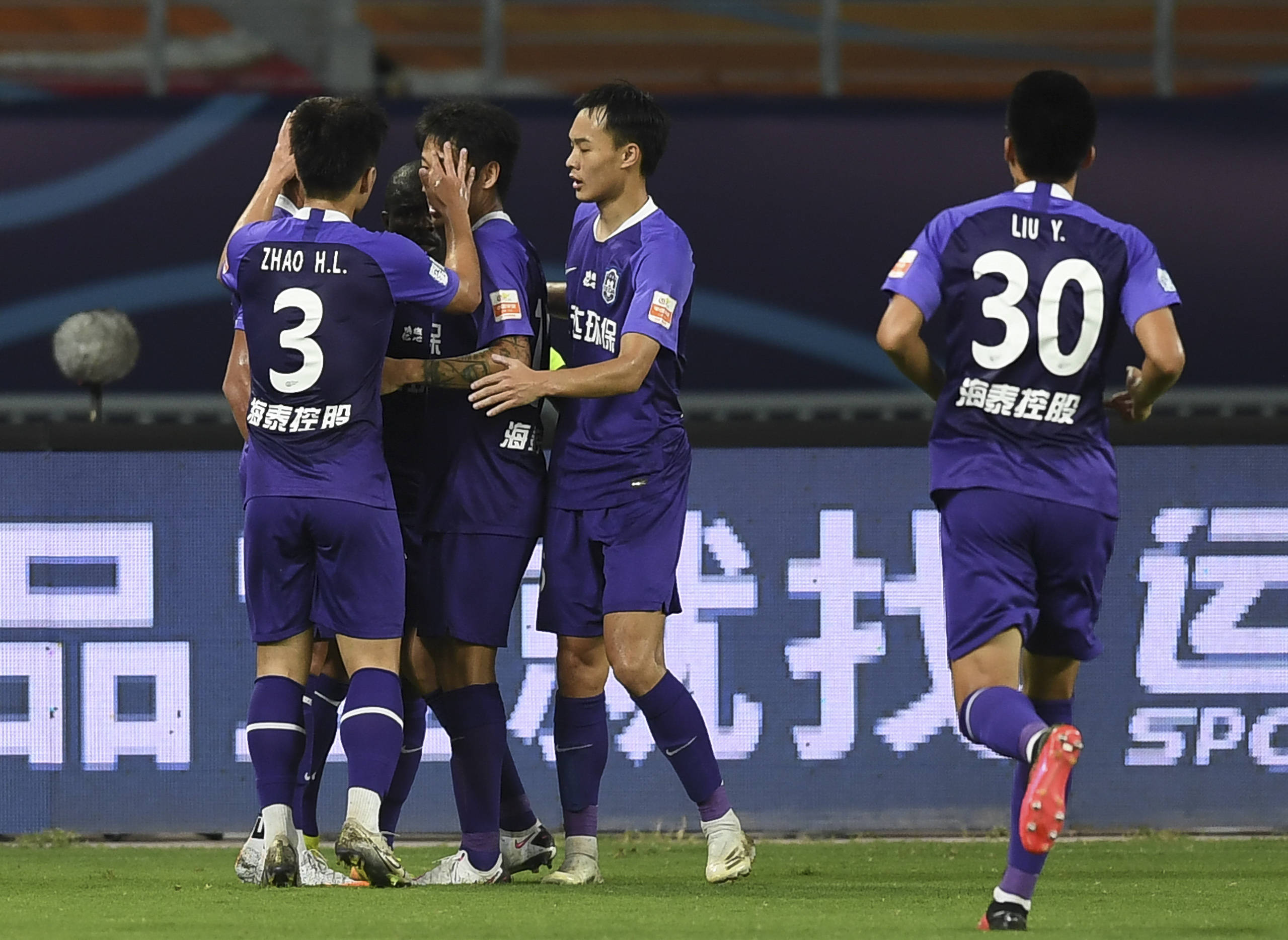 天津泰达主场未能力擒武汉卓尔的简单介绍 天津泰达主场未能力擒武汉卓尔的简单介绍