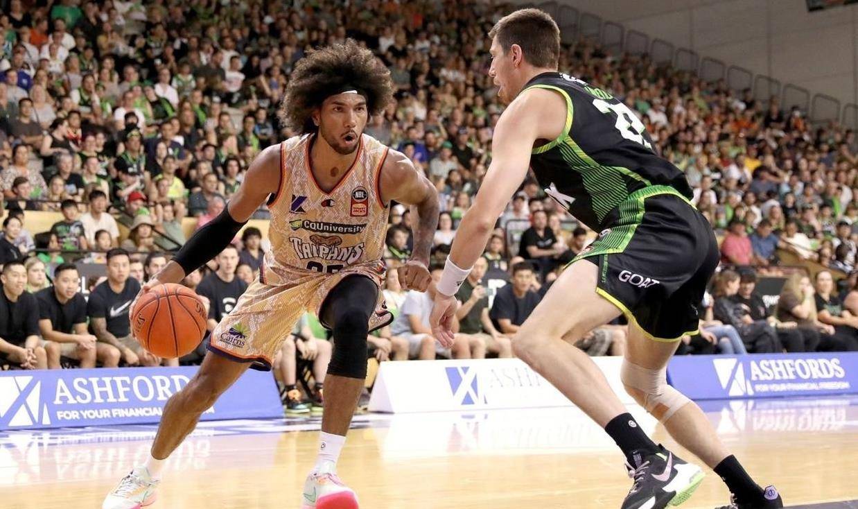 竞技篮球赛事:胜负悬念引人注目 竞技篮球赛事:胜负悬念引人注目