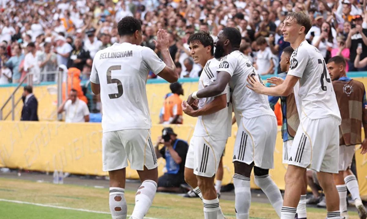 尤文图斯后防铁桶阵仍然强大,防守坚固的简单介绍 尤文图斯后防铁桶阵仍然强大,防守坚固的简单介绍