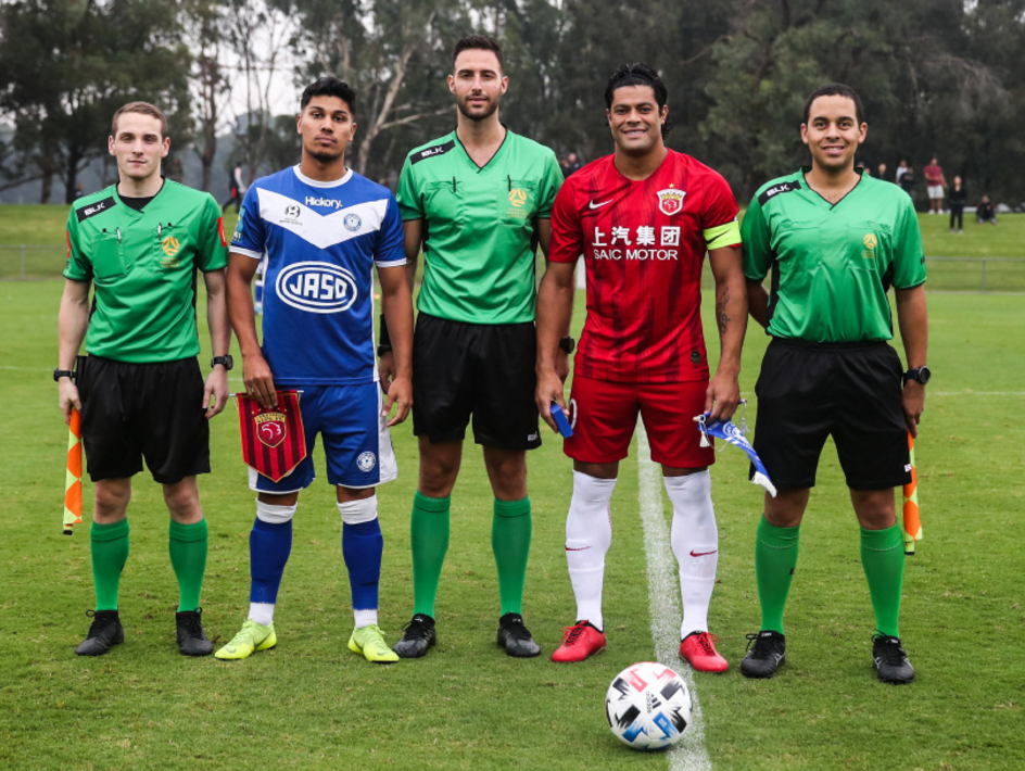 新科冠军冲击总冠军,能否称霸全场? 新科冠军冲击总冠军,能否称霸全场?