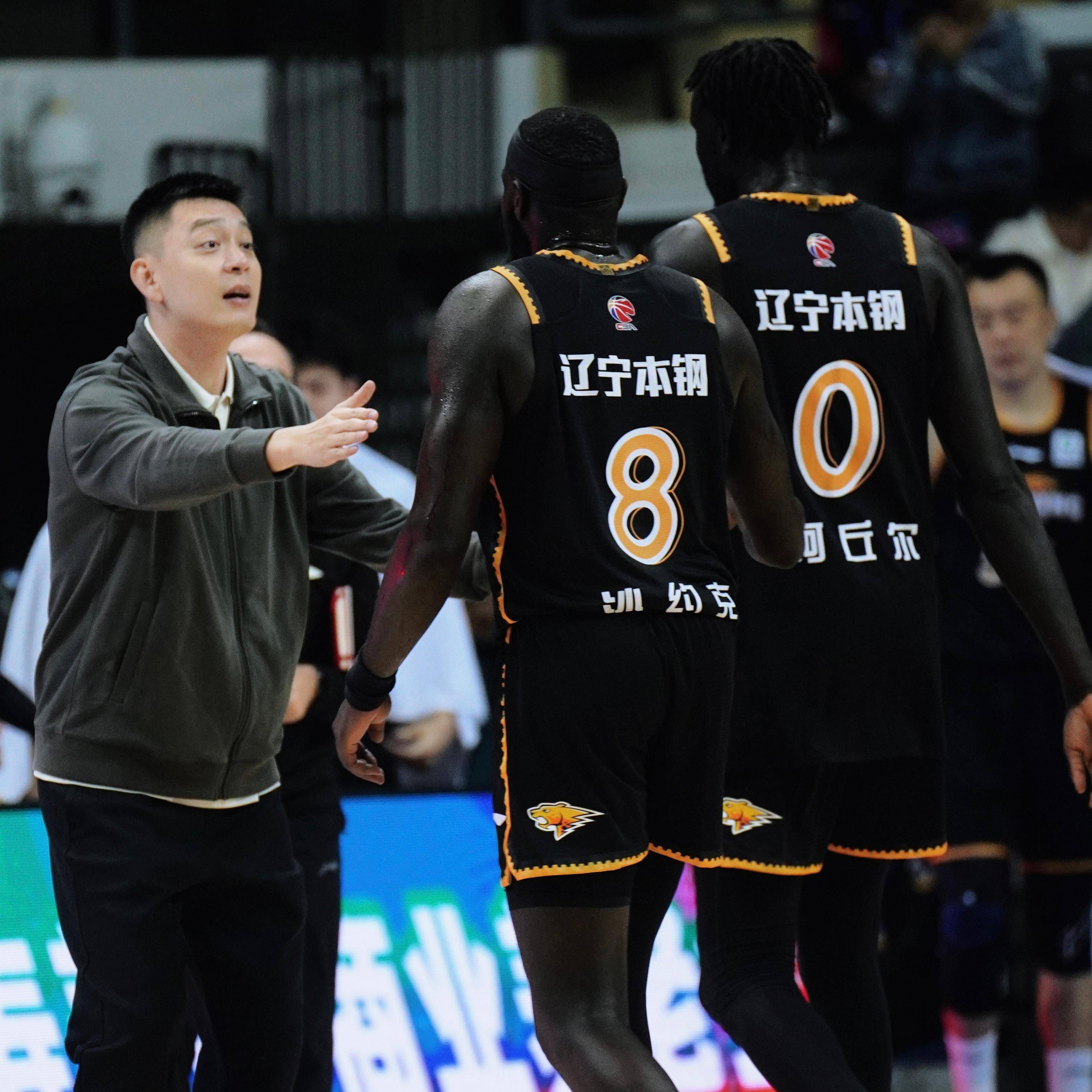 包含沙尔克主教练遭到解雇,球队寻求新的突破的词条 包含沙尔克主教练遭到解雇,球队寻求新的突破的词条