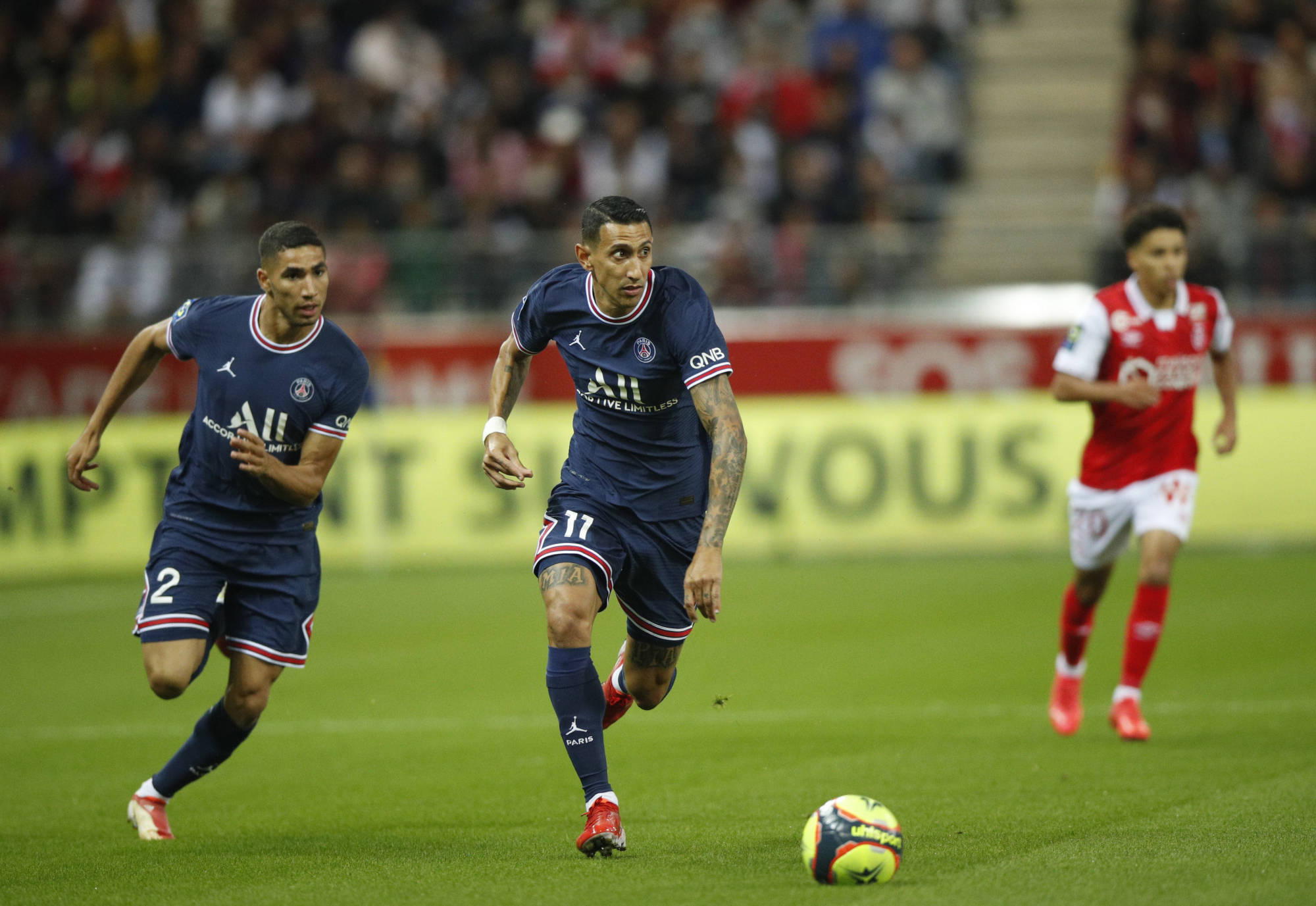 法国队在主场比赛中遭遇失败 法国队在主场比赛中遭遇失败