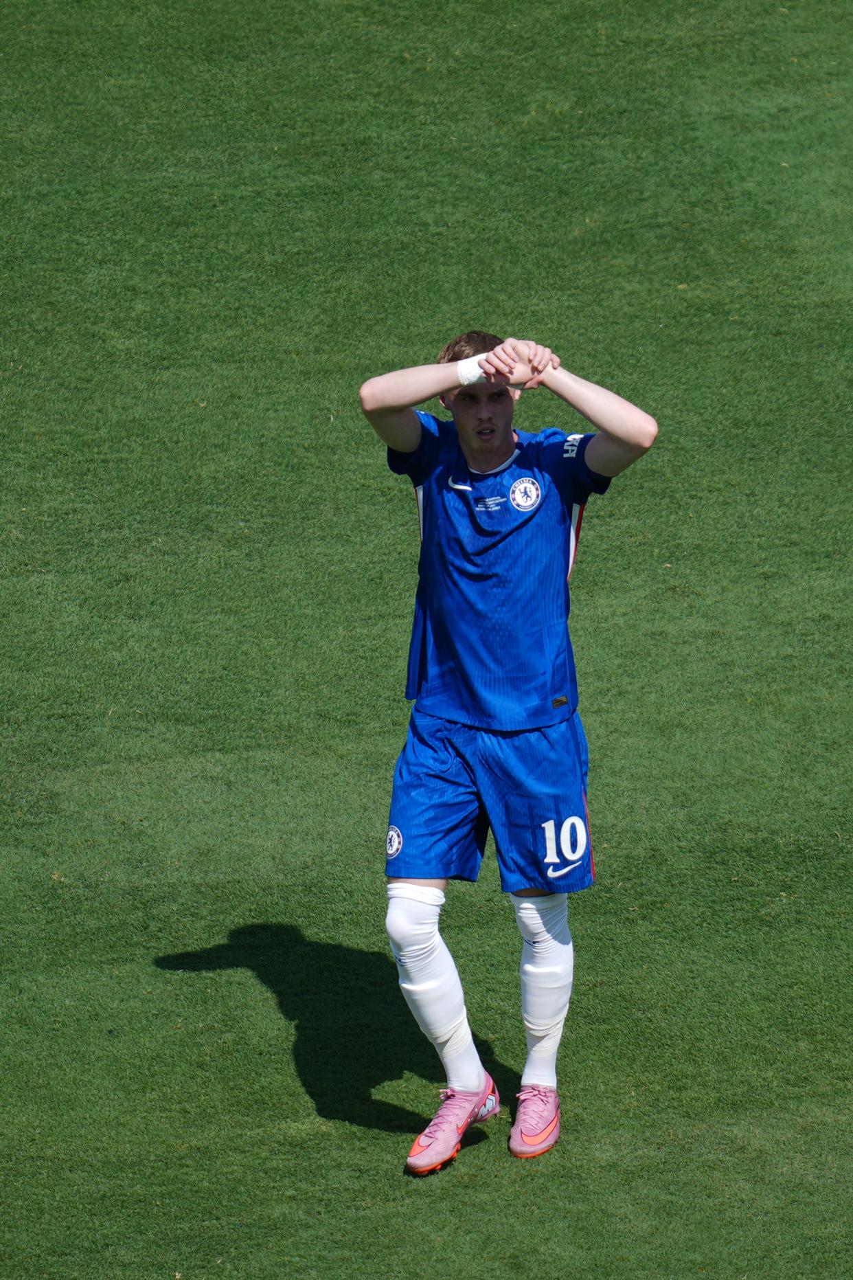 捍卫冠军切尔西,在比赛中实现胜利 捍卫冠军切尔西,在比赛中实现胜利