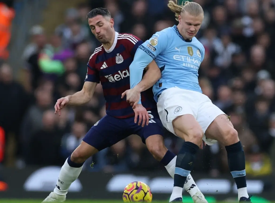 曼联客场轻松击败哈德斯菲尔德,积分再升的简单介绍 曼联客场轻松击败哈德斯菲尔德,积分再升的简单介绍