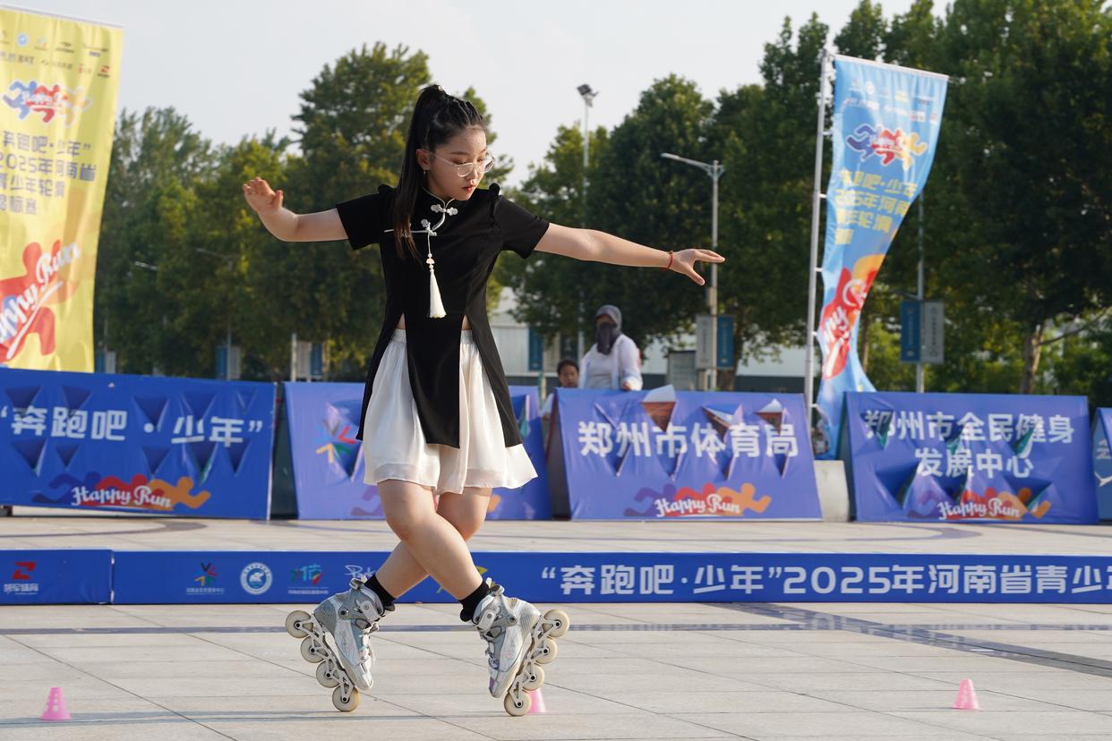 奥地利轮滑选手表现出色获奖 奥地利轮滑选手表现出色获奖