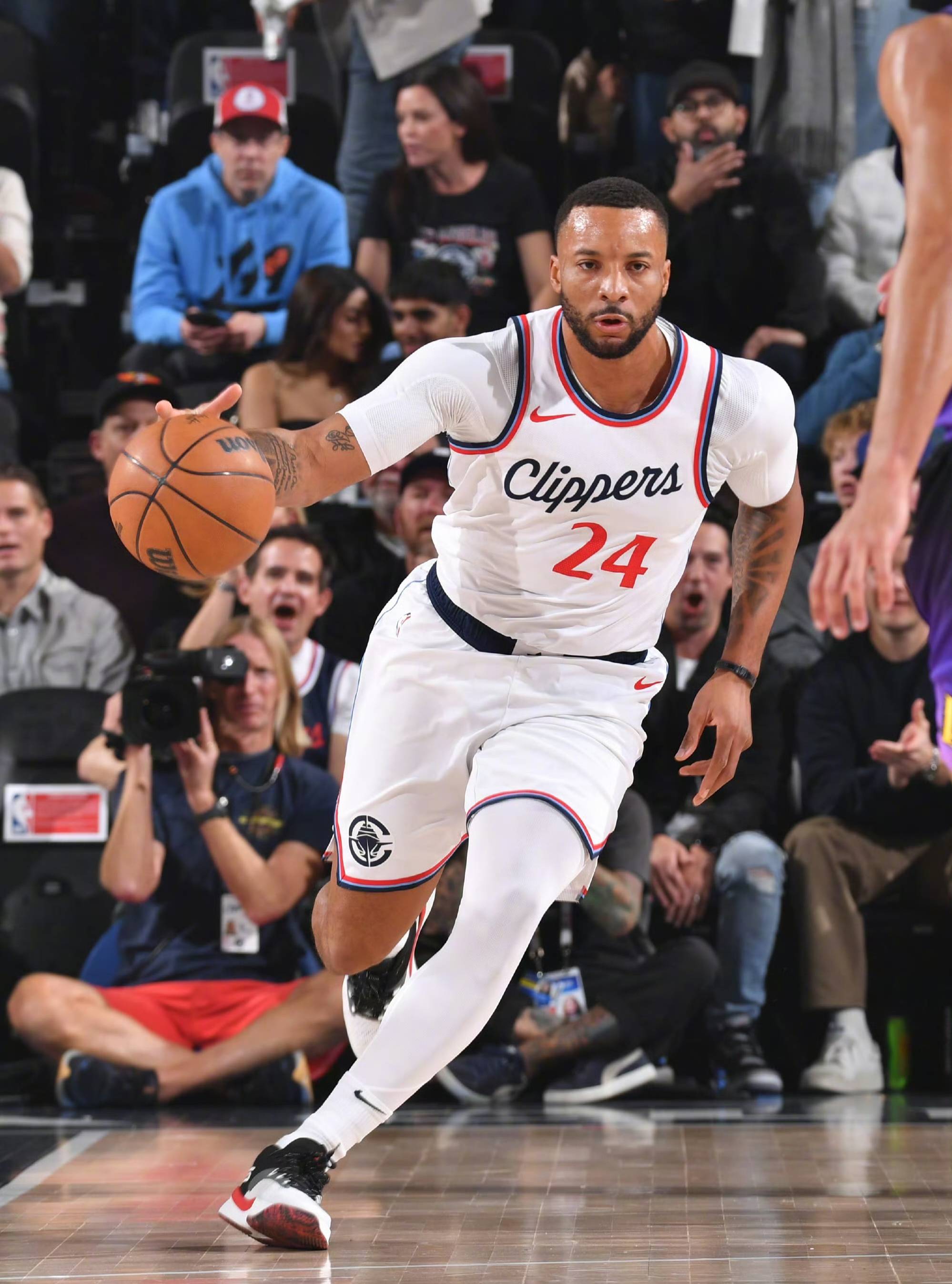 包含快船主场击败湖人,莫里斯成最大赢家的词条 包含快船主场击败湖人,莫里斯成最大赢家的词条