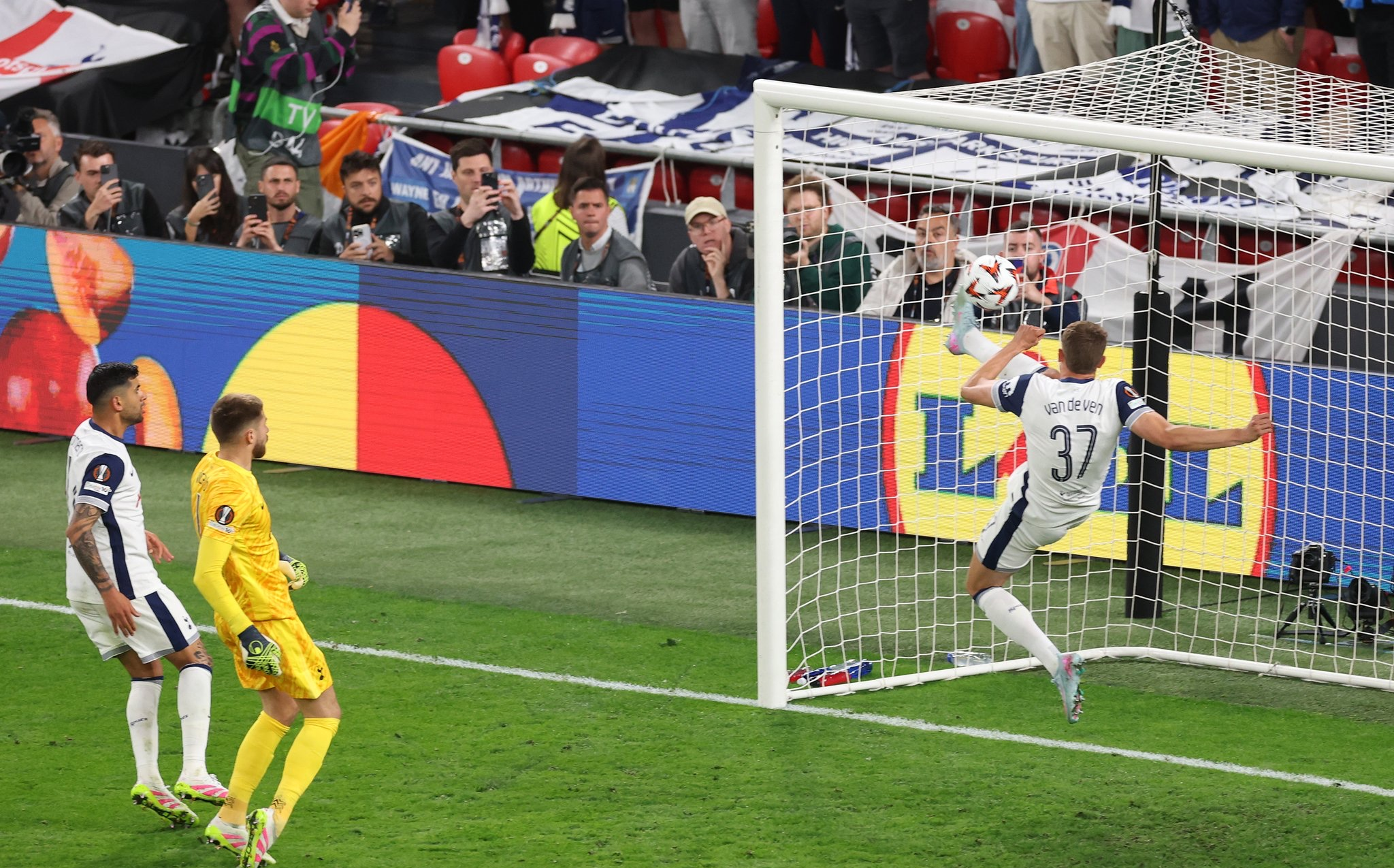 热刺豪取连胜,战绩喜人的简单介绍 热刺豪取连胜,战绩喜人的简单介绍