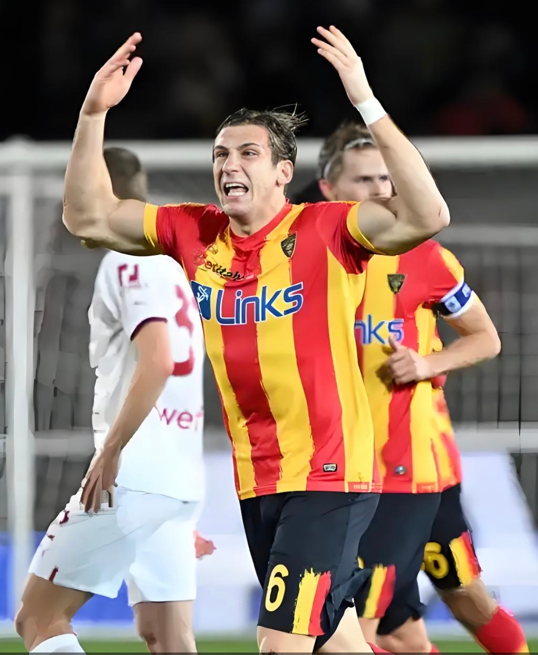 热那亚队员受伤,球队换帅遭遇挑战的简单介绍 热那亚队员受伤,球队换帅遭遇挑战的简单介绍