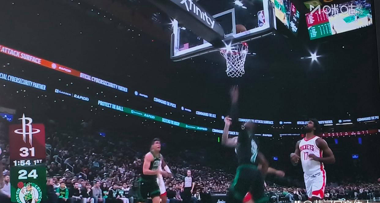 包含雷霆七员精英抗衡凯尔特人，大胜取得两连胜的词条